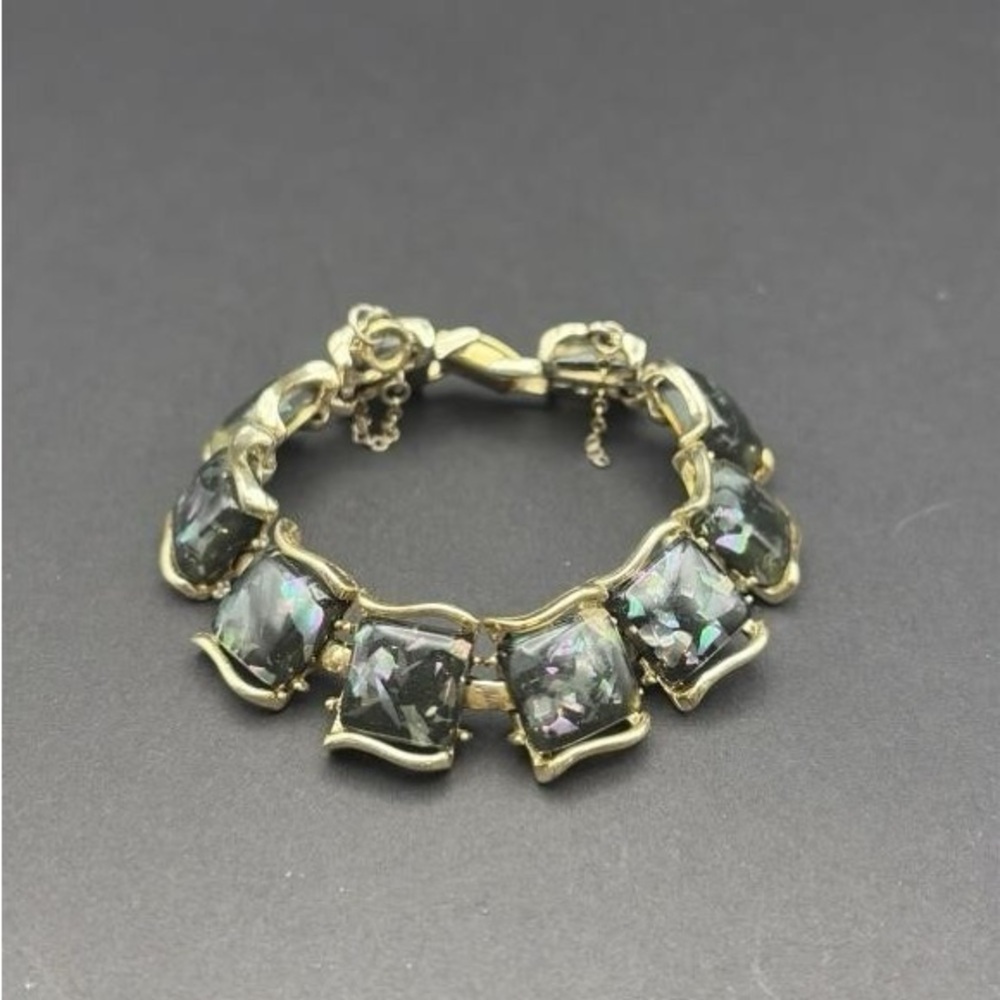Vintage Coro Silver Tone Confetti Lucite Square Link Bracelet – 7.75” Signed
